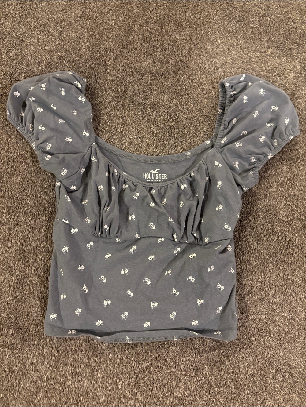 Hollister Gray Floral Square Neck Puff Sleeve Babydoll Top